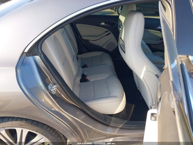 43926992 :رقم المزاد ، WDDSJ4GBXJN532001 vin ، 2018 Mercedes-benz Cla 250 4matic مزاد بيع