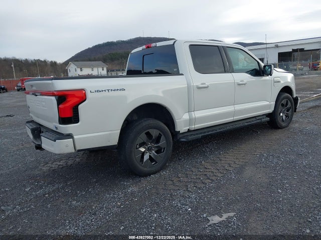 Ford F-150 Lightning Lariat 2023 1FT6W1EV7PWG08768 Image 4