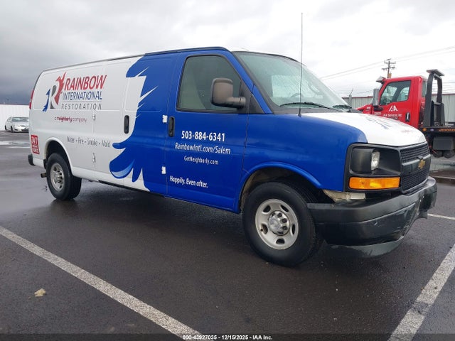 Chevrolet Express 3500 Work Van 2017 1GCZGHFG7H1264473 main image