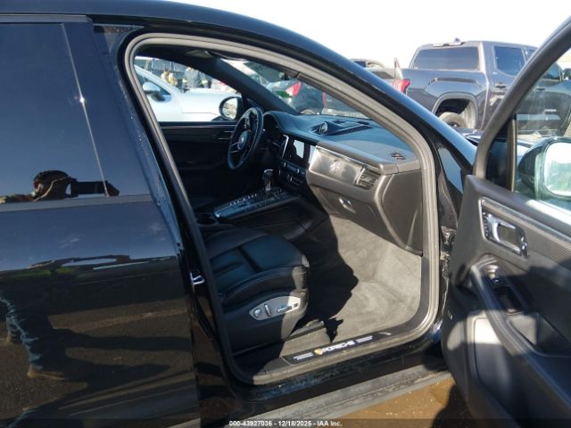 2020 PORSCHE MACAN WP1AA2A59LLB09131 Photo 4
