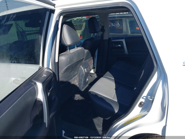 Aukcja sprzedaży 2023 Toyota 4runner Sr5 Premium, vin: JTEFU5JR6P5281240, numer aukcji: 43927109