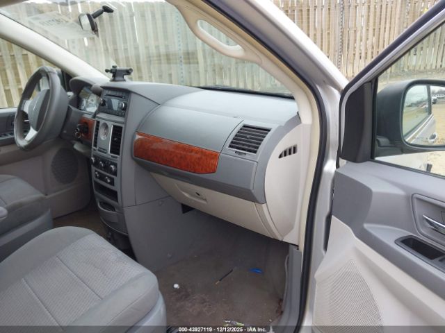 2009 CHRYSLER TOWN & COUNTRY 2A8HR44E39R514832 Photo 4