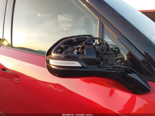 Rivian r1t 2026 7FCTGCAA1TN043362 Image 15