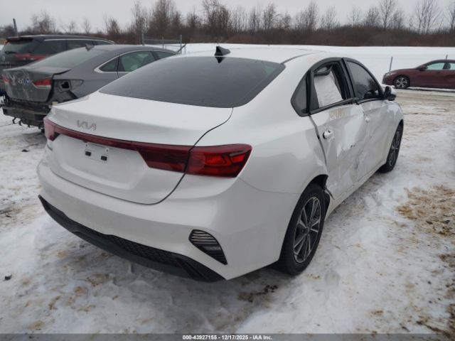 2023 KIA FORTE 3KPF24AD4PE506123 Photo 3