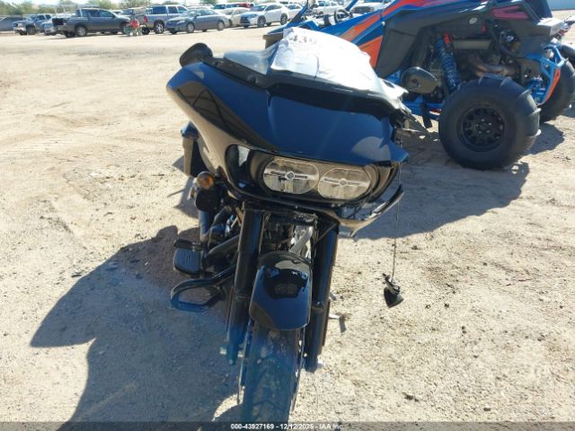 2022 HARLEY-DAVIDSON FLTRXST 1HD1ACL14NB618973 Photo 4