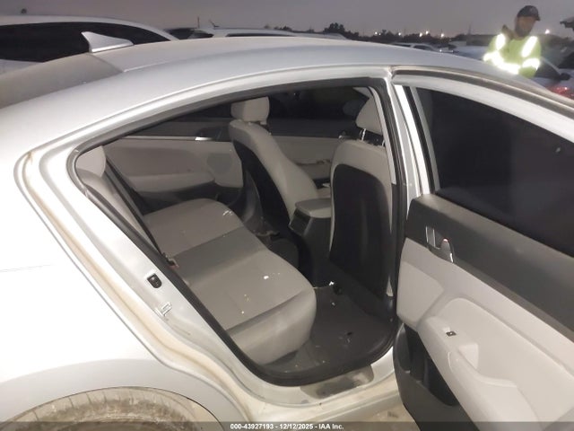 43927193 :رقم المزاد ، 5NPD84LF3KH460647 vin ، 2019 Hyundai Elantra Value Edition مزاد بيع