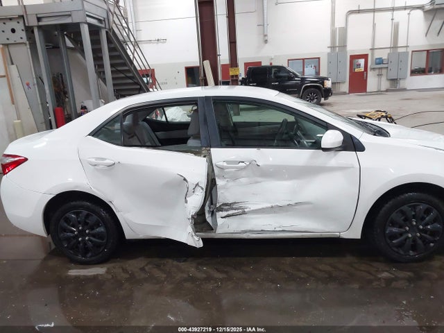 Toyota COROLLA LE 2016 5YFBURHE1GP444988 Image 13