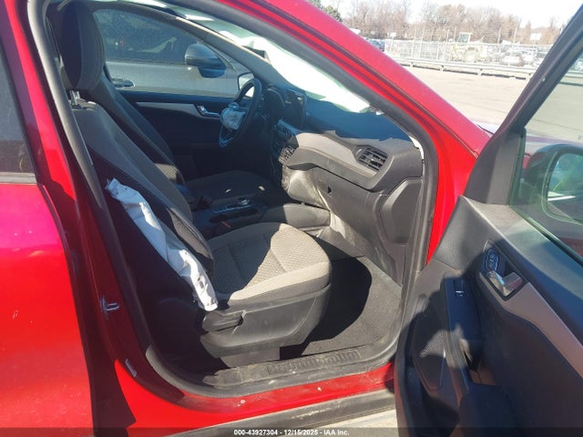 2020 Ford Escape Se მანქანა იყიდება აუქციონზე, vin: 1FMCU9G68LUA73481, აუქციონის ნომერი: 43927304