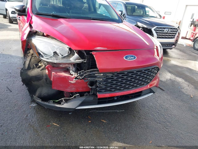 2020 Ford Escape Se მანქანა იყიდება აუქციონზე, vin: 1FMCU9G68LUA73481, აუქციონის ნომერი: 43927304