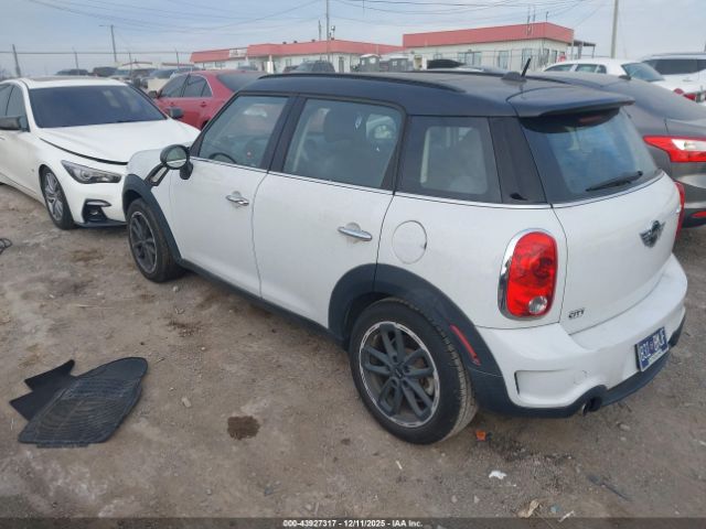 2016 MINI COUNTRYMAN WMWZC3C58GWT08142 Photo 2