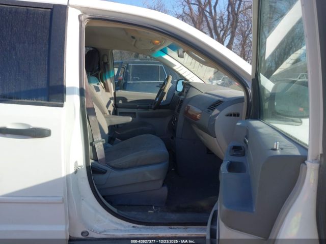 2008 CHRYSLER TOWN & COUNTRY 2A8HR44H78R141111 Photo 4