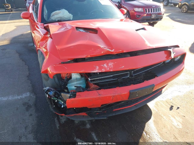 2017 Dodge Challenger R/t მანქანა იყიდება აუქციონზე, vin: 2C3CDZBTXHH627104, აუქციონის ნომერი: 43927383