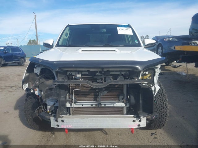 JTEBU5JR3L5798052 Toyota 4runner Trd Off Road Premium