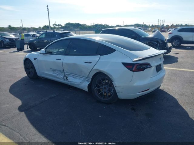 2021 TESLA MODEL 3 5YJ3E1EAXMF083661 Photo 2