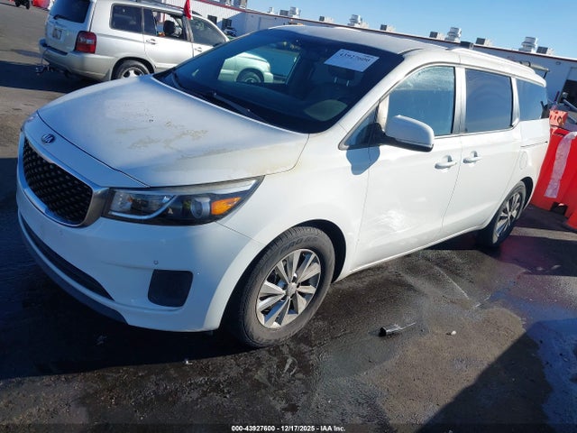 KNDMB5C10H6315743 KIA SEDONA LX