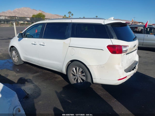 KNDMB5C10H6315743 KIA SEDONA LX