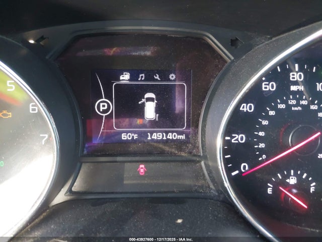 KNDMB5C10H6315743 KIA SEDONA LX
