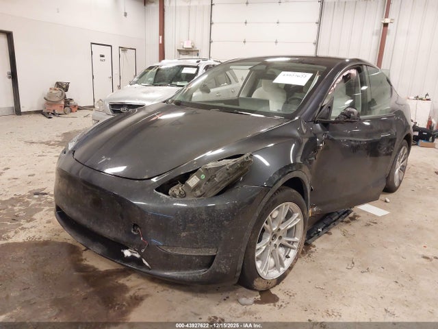 2024 TESLA MODEL Y 7SAYGDEEXRA225907 Photo 5