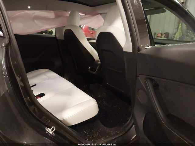 2024 TESLA MODEL Y 7SAYGDEEXRA225907 Photo 7
