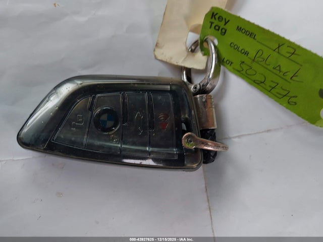 2022 BMW X7 5UXCX6C04N9N07301 Photo 10