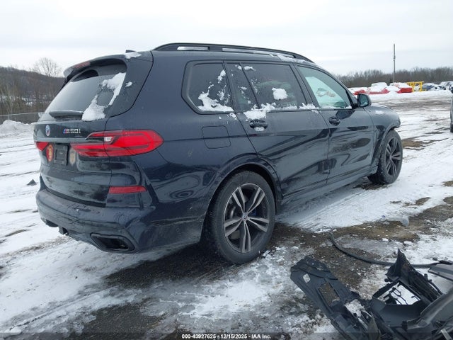 2022 BMW X7 5UXCX6C04N9N07301 Photo 3