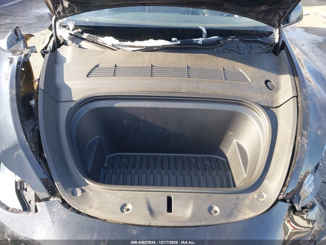 2024 TESLA MODEL Y 7SAYGDEE4RF158854 Photo 9