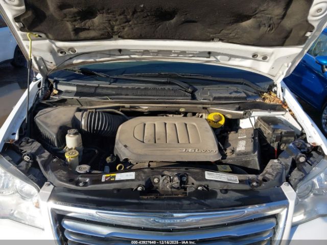2015 CHRYSLER TOWN & COUNTRY 2C4RC1BG1FR629750 Photo 9