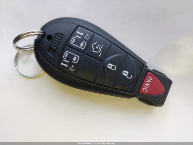 2015 CHRYSLER TOWN & COUNTRY 2C4RC1BG1FR629750 Photo 10