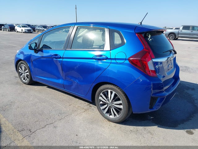 2016 HONDA FIT JHMGK5H79GX033621 Photo 2
