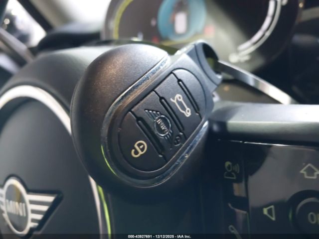 2022 MINI SE HARDTOP WMW13DJ03N2S08299 Photo 10