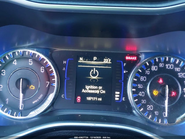 Chrysler 200 Limited 2016 1C3CCCAB3GN169792 Image 7