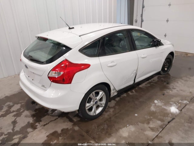 1FADP3K24EL432048 Ford FOCUS SE