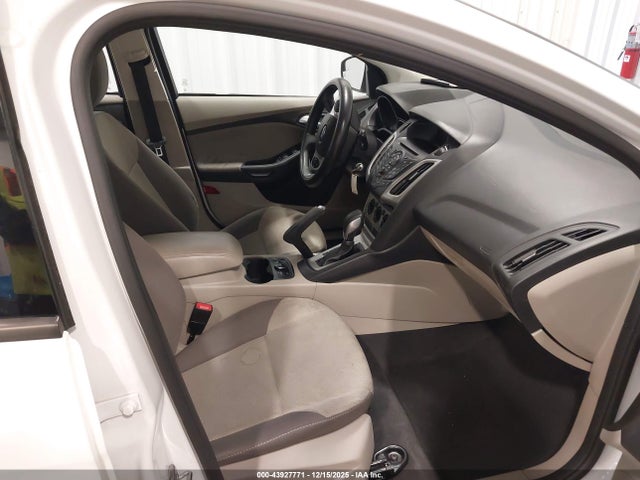 1FADP3K24EL432048 Ford FOCUS SE