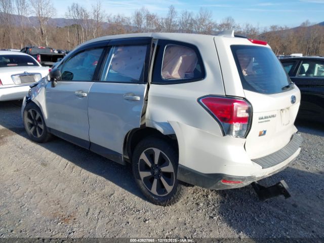 2018 SUBARU FORESTER JF2SJABC3JH617447 Photo 2