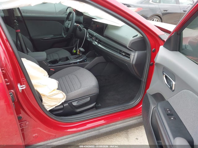 Продажа на аукционе авто 2025 Kia K4 Ex, vin: 3KPFU4DE8SE165817, номер лота: 43928053