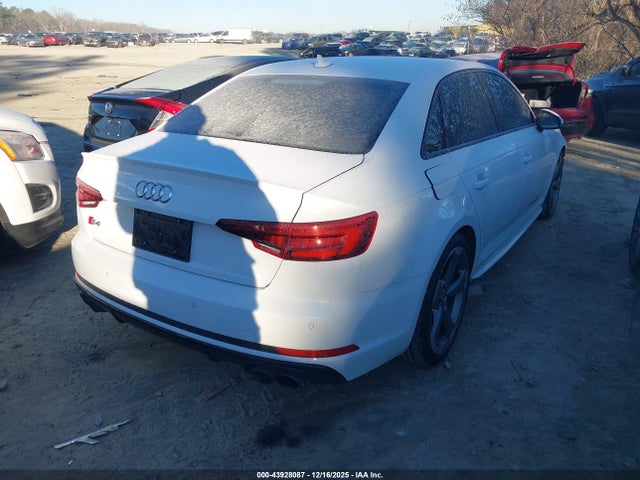 2018 AUDI S4 WAUB4AF49JA138710 Photo 3