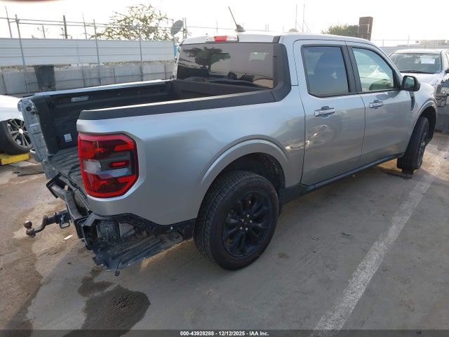 3FTTW8E38PRA95981 Ford Maverick Lariat