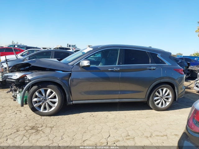 3PCAJ5M35KF127107 Infiniti Qx50 Essential