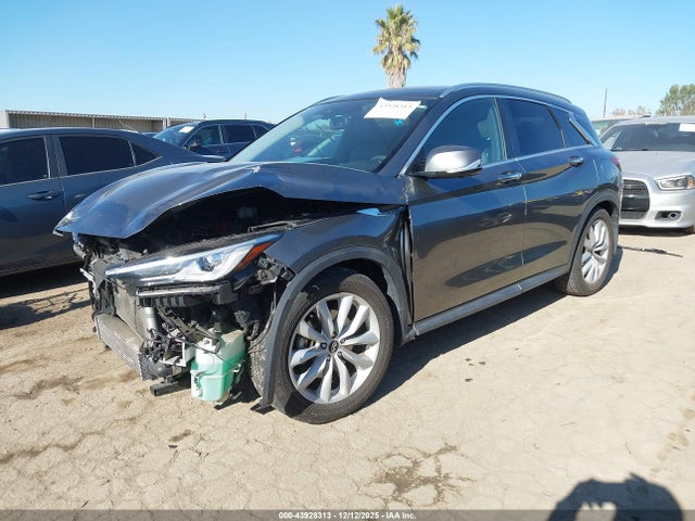 3PCAJ5M35KF127107 Infiniti Qx50 Essential
