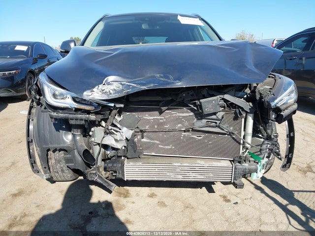 3PCAJ5M35KF127107 Infiniti Qx50 Essential
