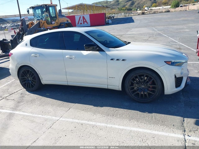 Maserati Levante S Gransport 2020 ZN661YUSXLX355057 Image 14