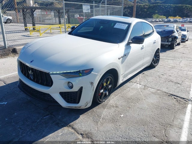 Maserati Levante S Gransport 2020 ZN661YUSXLX355057 Image 2
