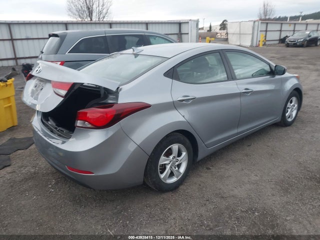 5NPDH4AE4FH607011 Hyundai ELANTRA SE