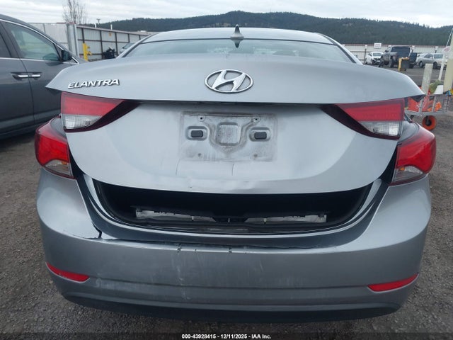 5NPDH4AE4FH607011 Hyundai ELANTRA SE