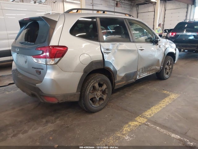 JF2SKAMCXNH404978 Subaru Forester Wilderness
