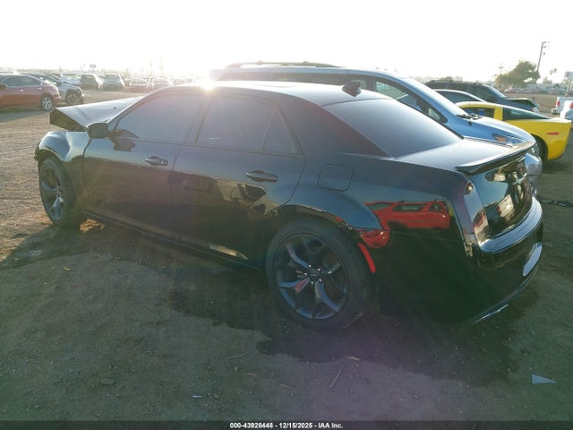 2022 Chrysler 300 S მანქანა იყიდება აუქციონზე, vin: 2C3CCABG5NH154487, აუქციონის ნომერი: 43928448