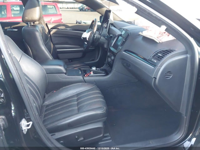 2022 Chrysler 300 S მანქანა იყიდება აუქციონზე, vin: 2C3CCABG5NH154487, აუქციონის ნომერი: 43928448