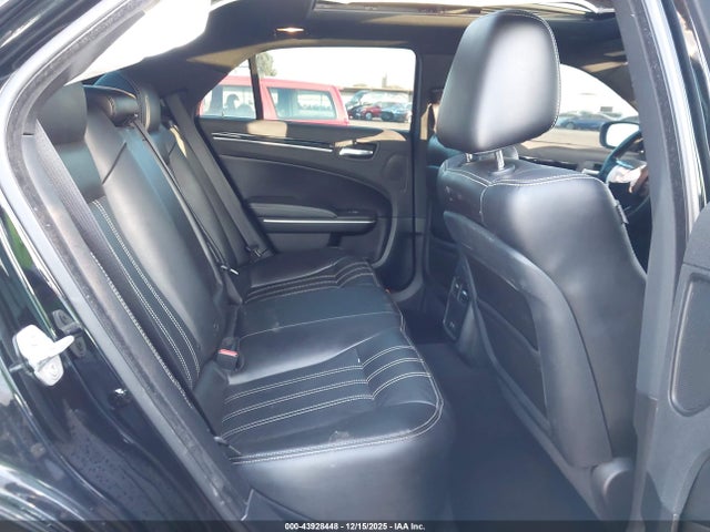 2022 Chrysler 300 S მანქანა იყიდება აუქციონზე, vin: 2C3CCABG5NH154487, აუქციონის ნომერი: 43928448