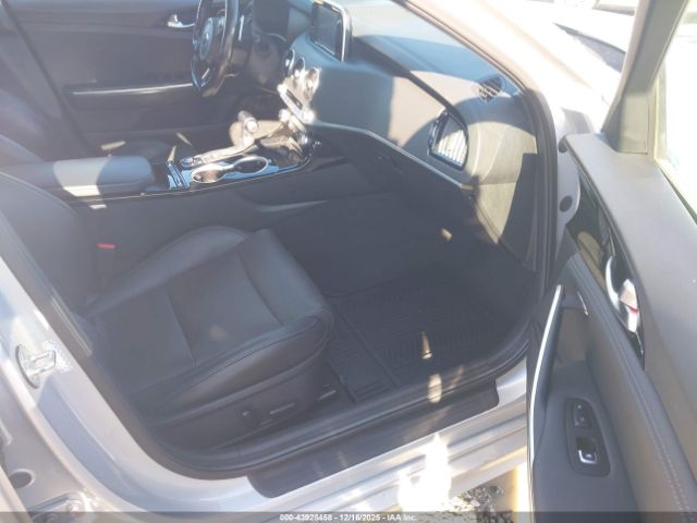 2018 KIA STINGER KNAE15LA3J6011736 Photo 4