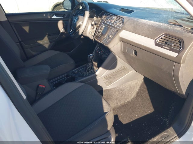 2020 VOLKSWAGEN TIGUAN 3VV0B7AX0LM082622 Photo 4